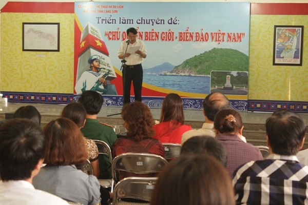 งานนิทรรศการเกี่ยวกับอธิปไตยเหนือชายแดนและทะเลเกาะแก่งเวียดนาม